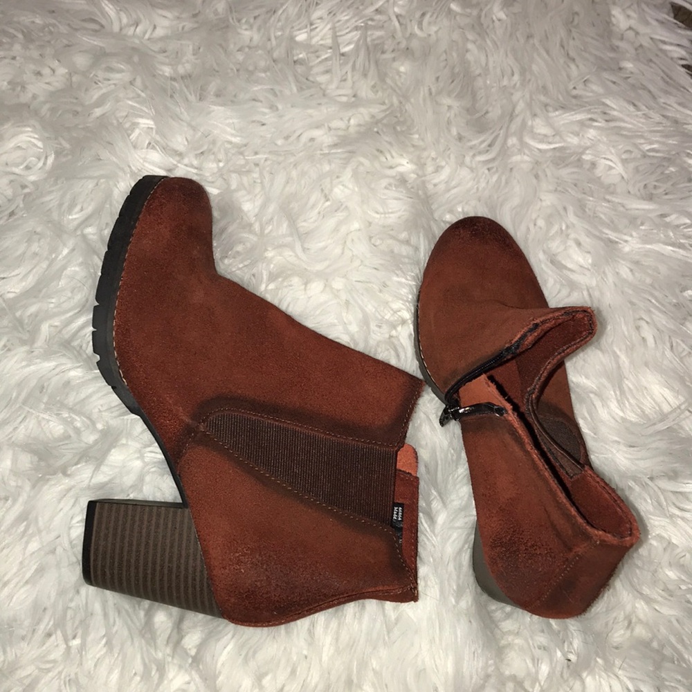 Clarks rust colored booties